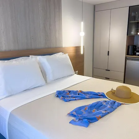 Luxury Naoum - Adults Only يميناريا