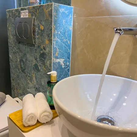 Luxury Naoum - Adults Only Limenária