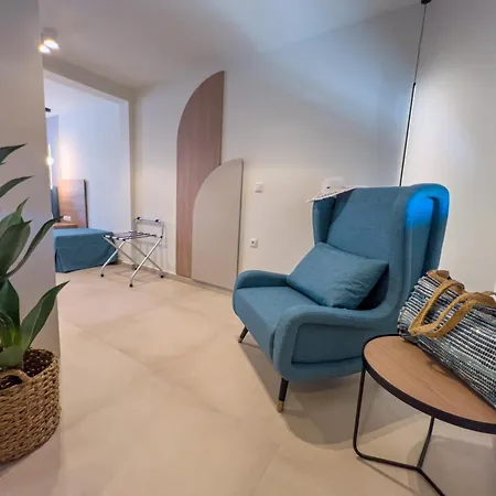 Luxury Naoum - Adults Only *