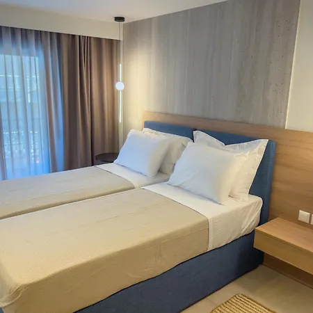 Luxury Naoum - Adults Only Apartman