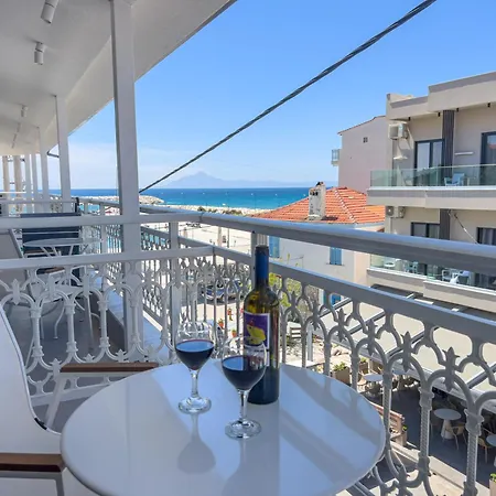 Luxury Naoum - Adults Only