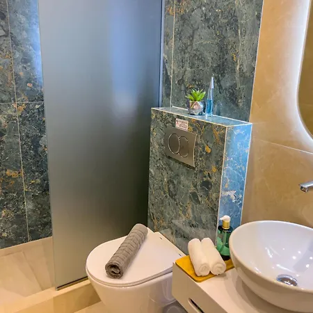 Luxury Naoum - Adults Only *