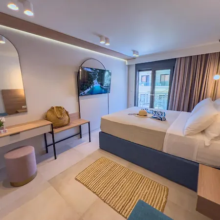 Luxury Naoum - Adults Only Apartment