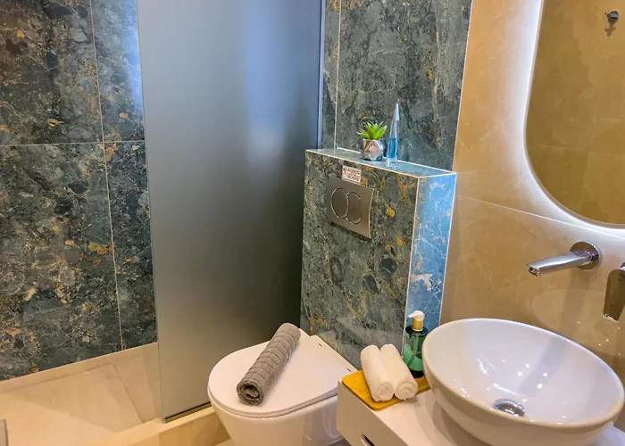 Luxury Naoum - Adults Only *