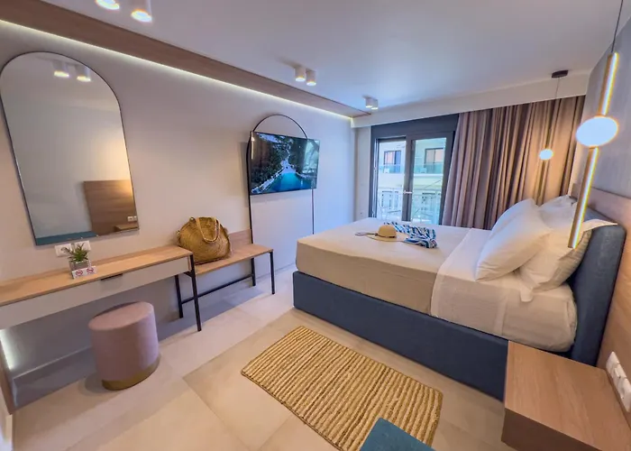 Luxury Naoum - Adults Only Apartment