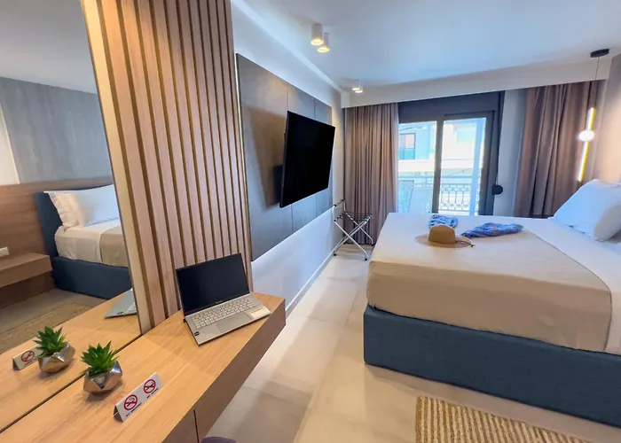 Luxury Naoum - Adults Only Apartment *