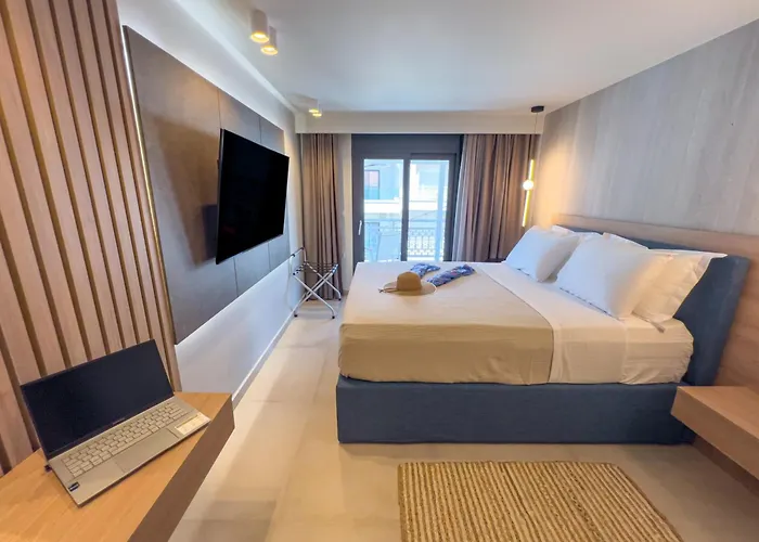 Luxury Naoum - Adults Only Apartment *