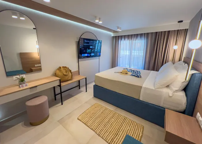 Luxury Naoum - Adults Only